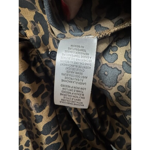 DR2 Blouse Womens XL Brown Black Button Up Long Sleeve Animal Print Satin - Picture 6 of 10